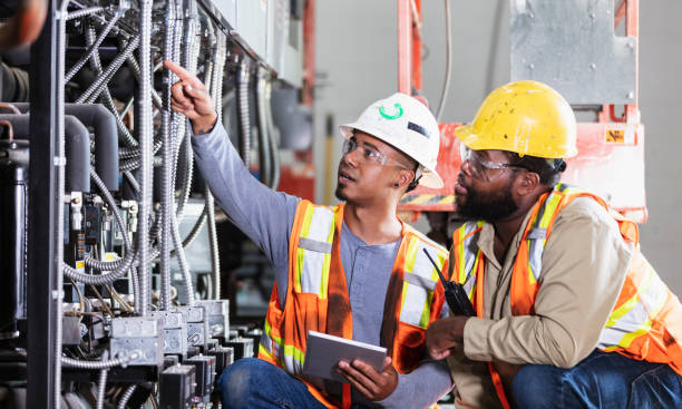 Best Emergency Electrical Repair  in Healdsburg, CA